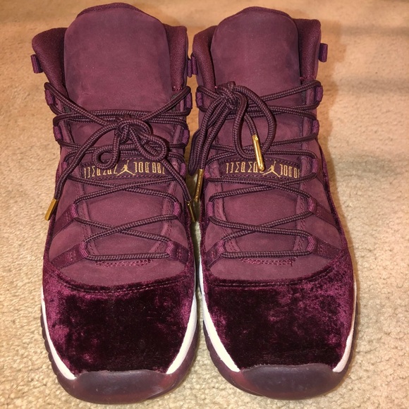 air jordan 11 retro velvet